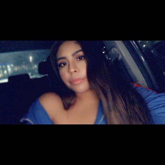 Poshmark profile picture for @devise